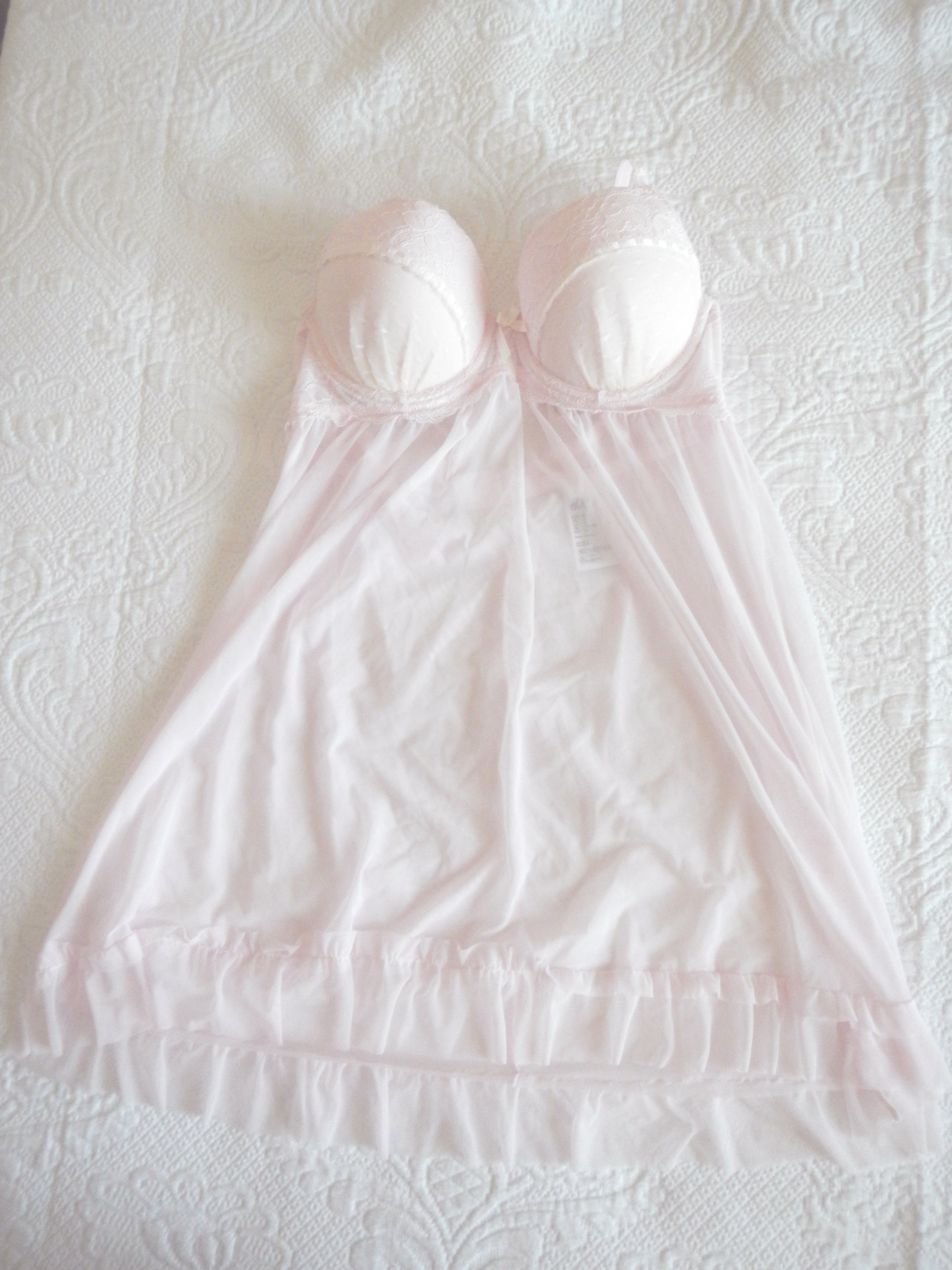 deerjapan:  I love my new lingerie &lt;3 