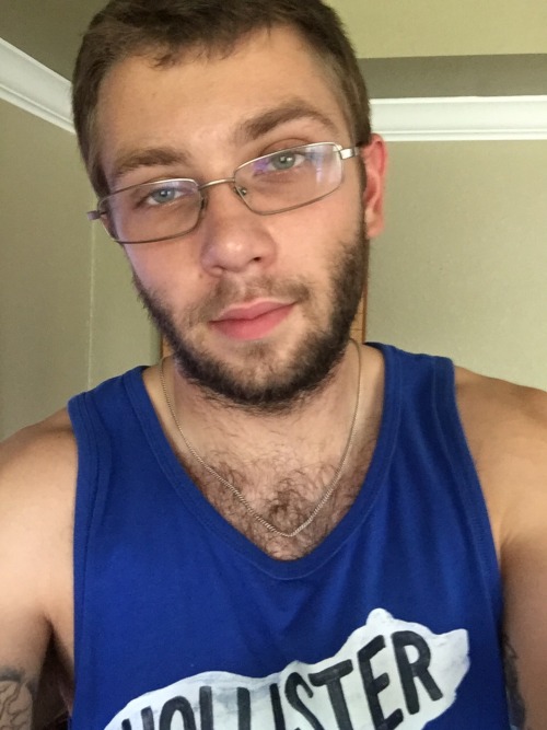 robertinhoutx: My hairy young buck