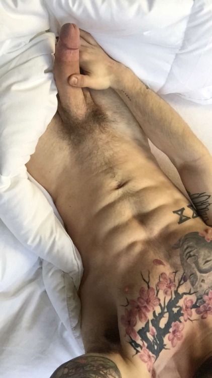 robcolt:  http://robcolt.tumblr.com/