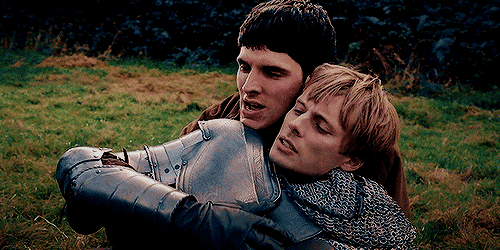 colinmorganshair:Their faces here, their heads touching together… Merlin leaning his cheek against A
