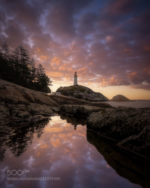 First light in West Vancouver by mindzeye