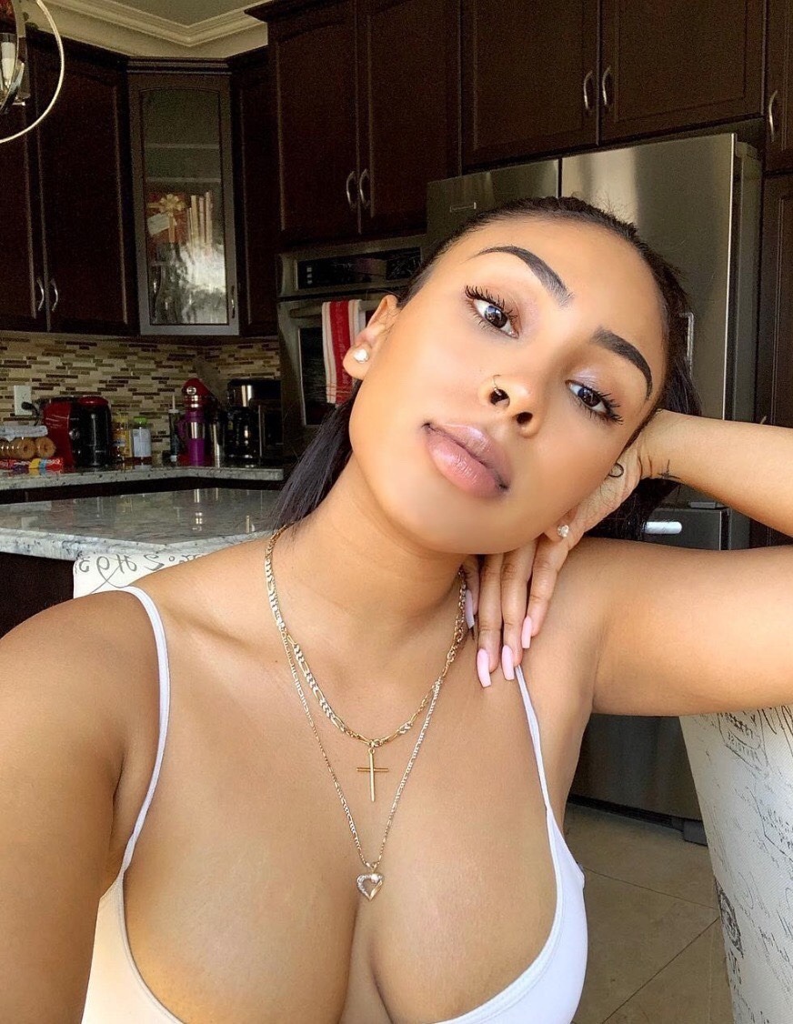 raredimez: https://www.instagram.com/raredimez/ 