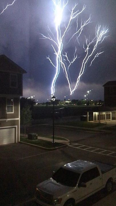 ⚡️✝️⚡️