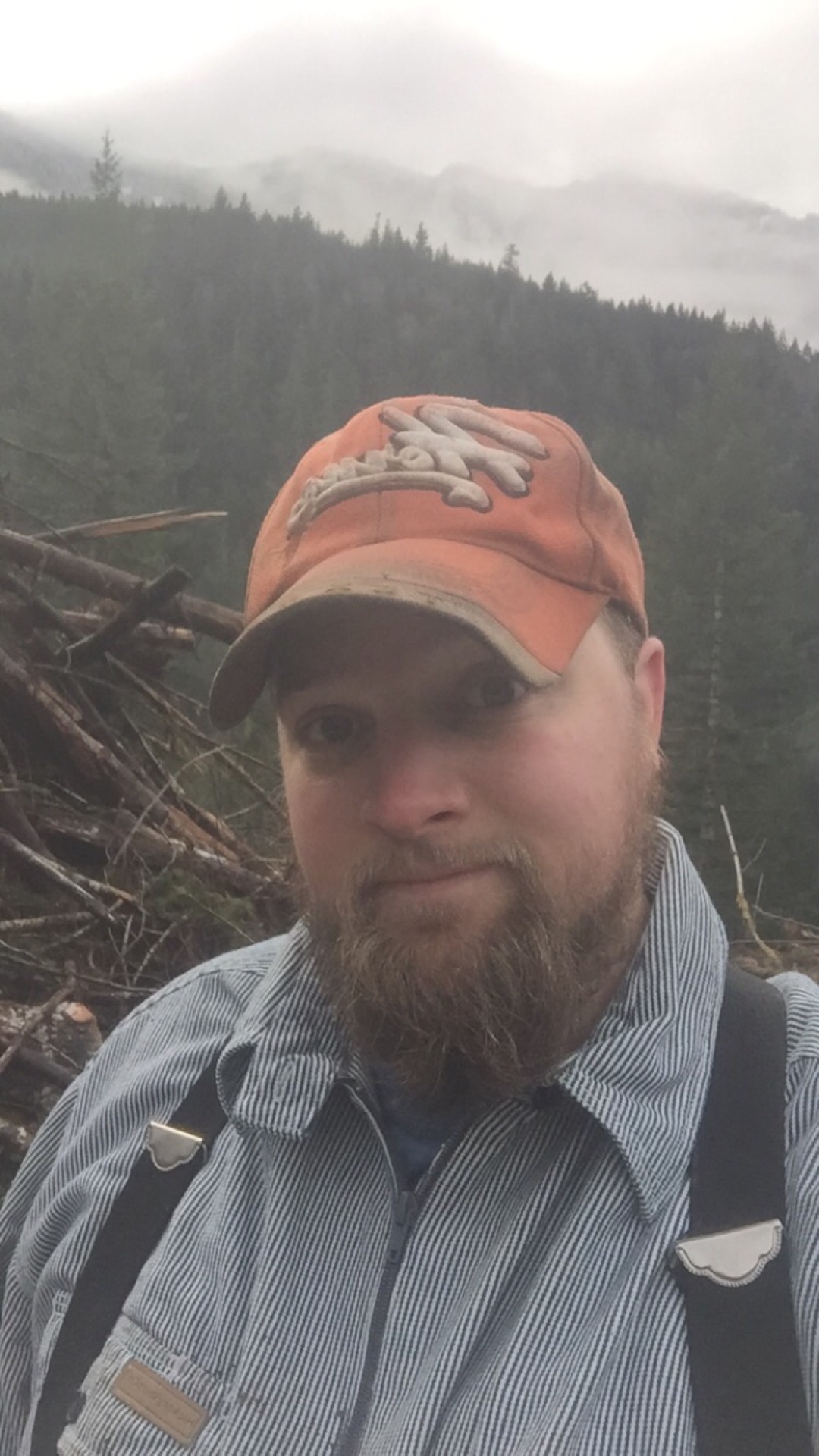 Little firewood adventure , loving my pnw life. Who doesn&rsquo;t love a man