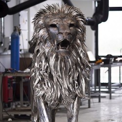 Thee past few years I&rsquo;ve been into Lions and metal art. This sculpture combines both into one.