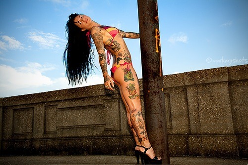 spic3y:  inKed &amp; Pierced Hotties right here 