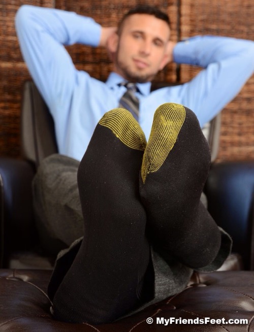 goldtoesocks: Diego’s GTs @ MyFriendsFeet.com 