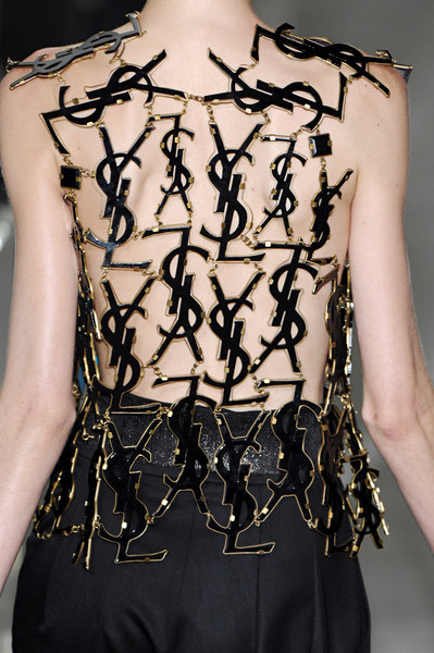 aleworldaddict:  vlada-sasha-natasha:  Yves Saint Laurent spring 2008   