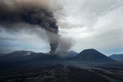touchdisky:  Mount Bromo, Indonesia // suspiciousminds