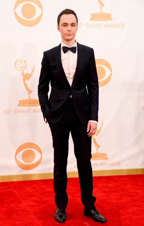 lauraperfectinsanity:  2013 Emmy Awards - Jim Parsons hits the red carpet and wins his Emmy. 