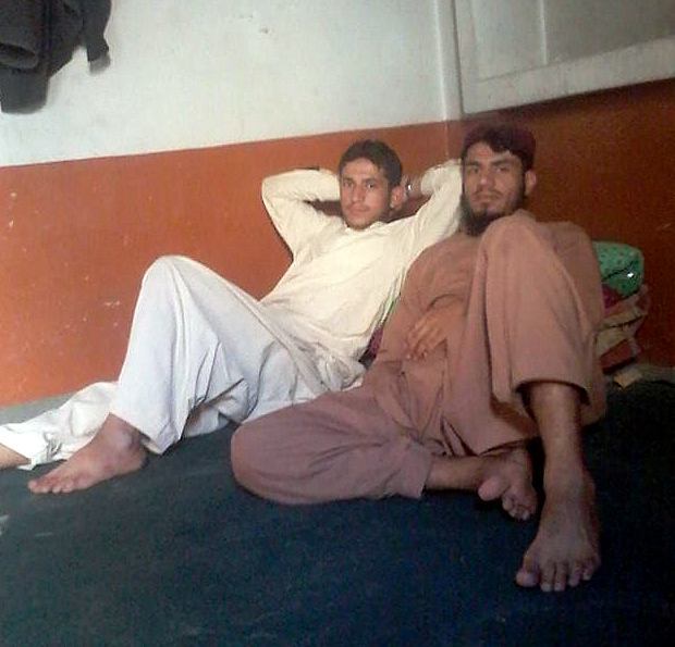 MUSLIM MALES FEET FETISH