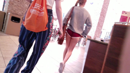 creepshotdude: Thanks for the submission