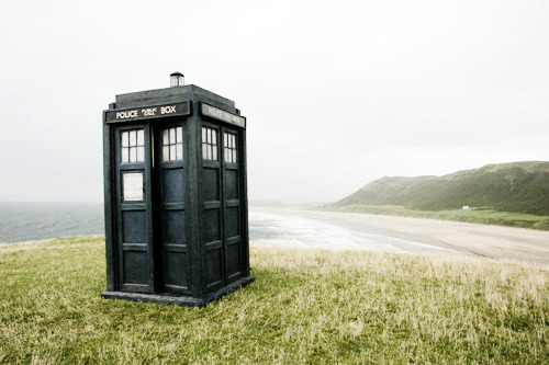 blurrymelancholy:The TARDIS in New Earth