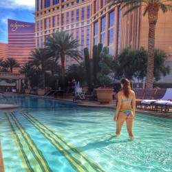 Lasvegaschicas:  Meanwhileinvegas:  Paris, Hot Like Las Vegas… 🌞💦👙 #Roadtripwestusa