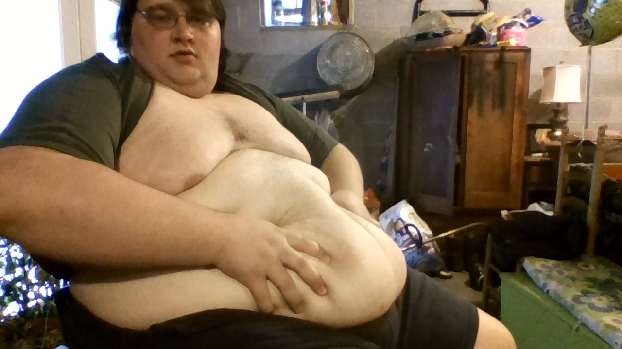 Some belly squeezin’.  Anyone else want a try?