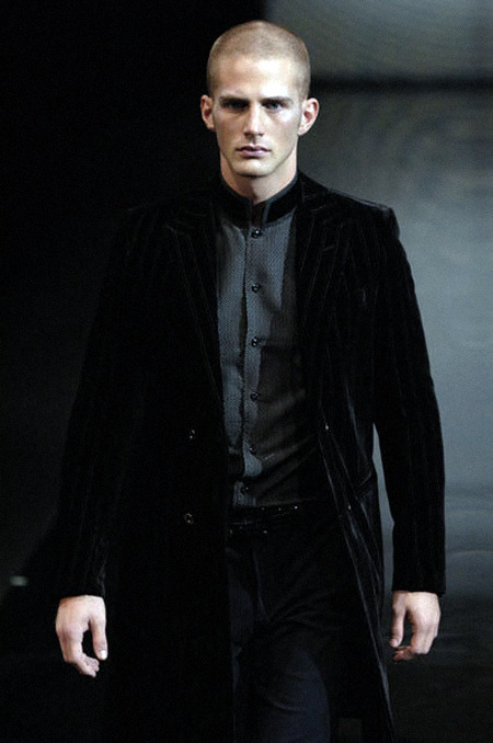 pilipi-deactivated20181214:  emporio armani f/w 2007model: matt loewen 