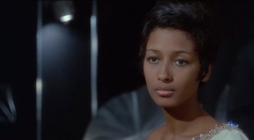 angelabassetts: Cathy Rosier as “ La pianiste” in Le Samouraï (1967)