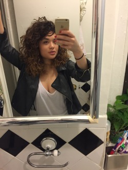 mynamesdiana:  missed my curls