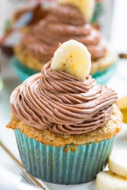 nom-food:  Banana cupcakes with nutella frosting