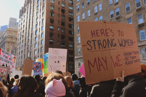 sayyoulovemeback:  Empowered women empower women♀️✊ Women’s March NYC January 20th 2018  bonus: 