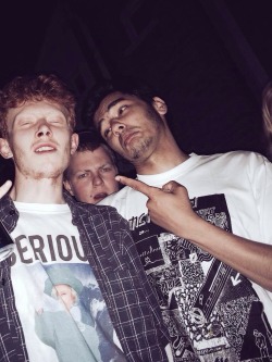 heckyeahkingkrule:  happy birthday jamie isaac!