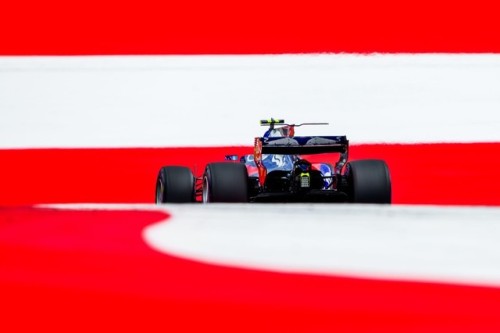 Carlos Sainz of Scuderia Toro Rosso during qualifying for the Formula One Grand Prix of Austria. Pet