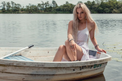 Rojsmith: Olivia Goes Boating Model: Olivia Harriet Ph: Roj Smithvestida Para Dominar.