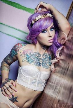 stunning-round-of-inked-girls:  More @ http://stunning-round-of-inked-girls.tumblr.com