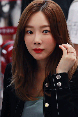 taeyeondreamer: 2018 May.  SORRY guys for not being active anymore ! I’m back 💖