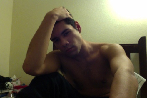 barack-obottm:  i just woke from a 3 hour nap who missed me?