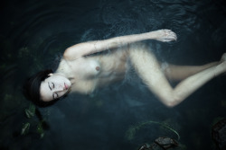 bwiss:  Girl in water (by Greatestdancer)