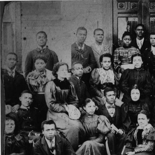 deweydell25:  2 vintage photos of Tuskegee University Students circa 1900s. click or tap photo for full image. Via Pinterest.