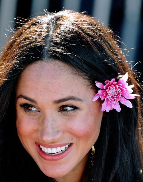 meghansboys:September 24th 2019 || The Duchess of Sussex visits the Bo-Kaap district of Cape Town fo