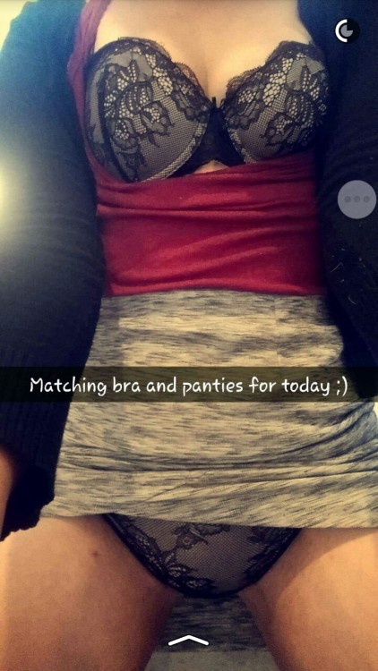 sex-selfie-porn: So I’ve just started using snapchat