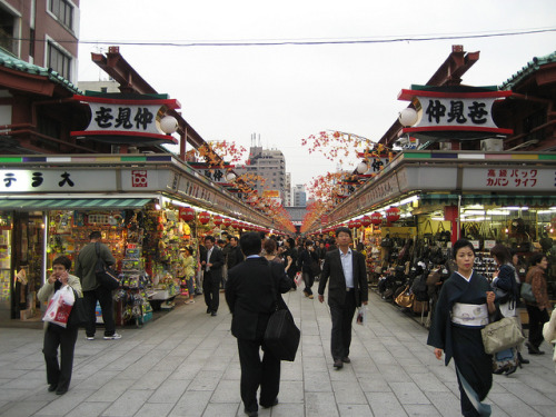 IMG_8416 on Flickr. Asakusa Shrine, Tokyo Japan