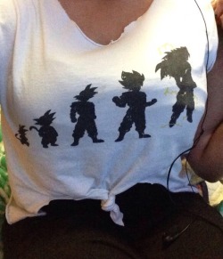 thetallblacknerd:  thxrsdxy:  delamind:  leoyalty:  delamind:  freekahzoid:  delamind:  Who’s the biggest dbz fan again? 💁     kingxraiya  I need that 2nd one  I wanna get a long sleeved white one too  Rare that a black girl loves DBZ  Not really