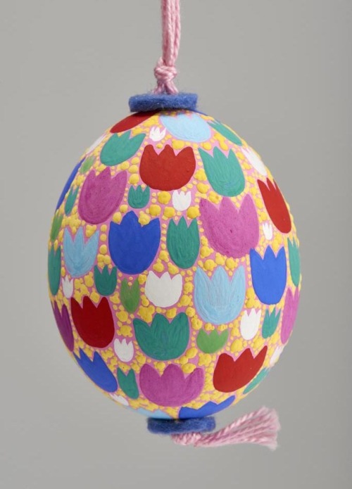 Èva Witz, Hand-painted Easter Eggs, 1979-2003. Hungary. Via Museum of Applied Arts, Budapest