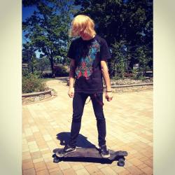 #whitagram #longboard #time #fun #yolo #new #hair #blond #instagood #gay #emogay #emocute #gayboy #gayteen #twink #emo #instagood #skate #instagay #santa #cruz #apple #fox #vans #followme #likeme #vosco 