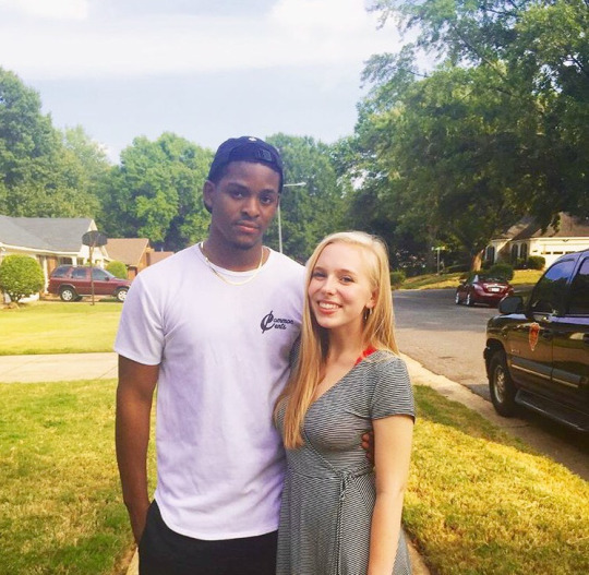 sadist58:  blackownednakedbitch:  blackcockhoe:  inpraiseofallblackmen:  Another
