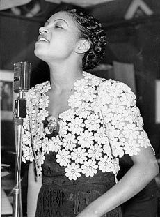 didierleclair: MAXINE, YOU SING SO WELL…Maxine Sullivan, great jazz singer(Present in documentary A 