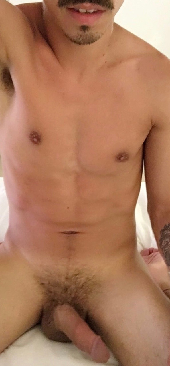 elgoberhardvard:  Gay bottom boy living in Mexico City   Pinche culito rico