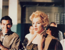 perfectlymarilynmonroe:  Marilyn photographed