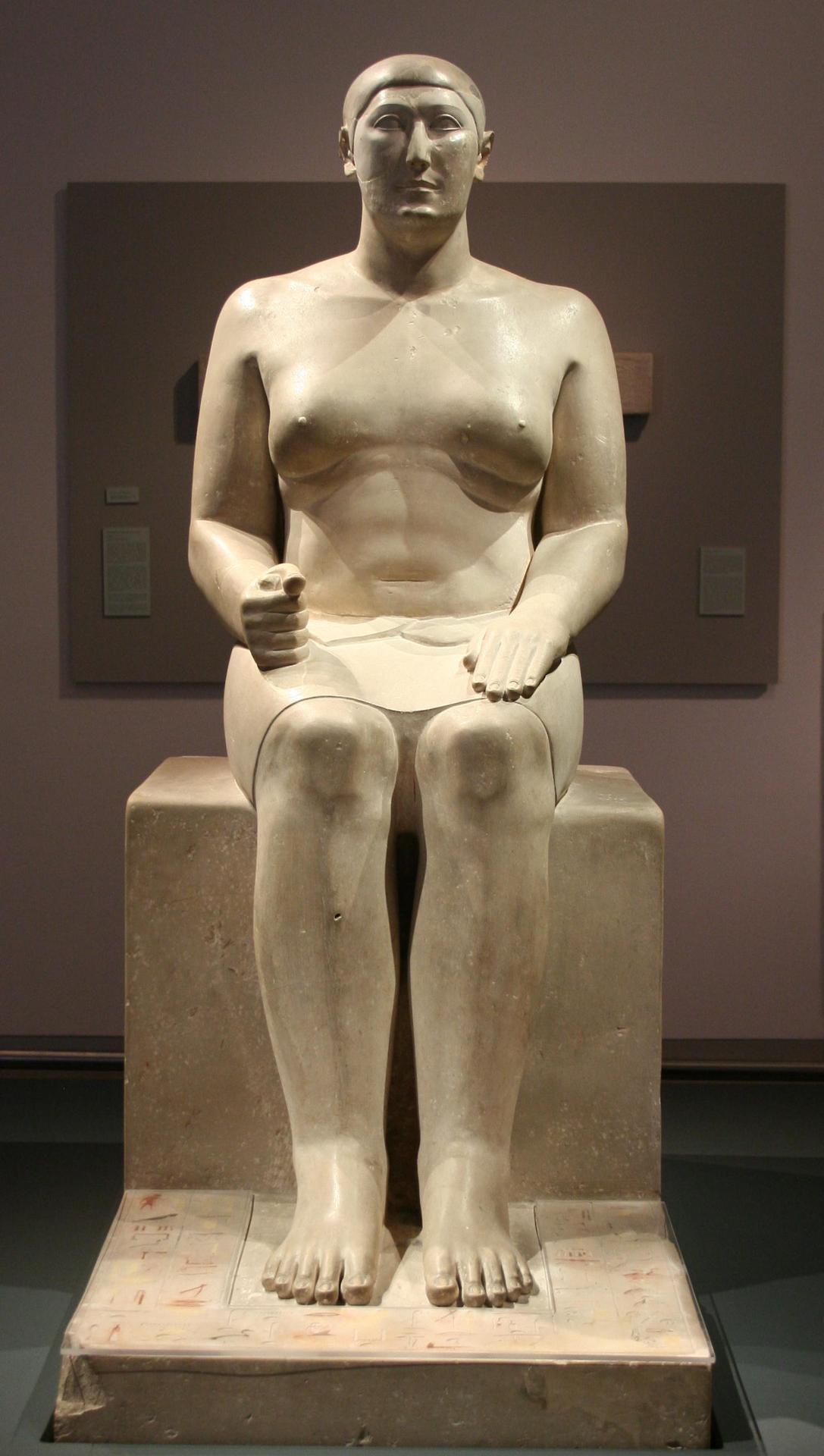 spiritsdancinginthenight:   Hemiunu (fl. 2570 BC) is believed to be the architect