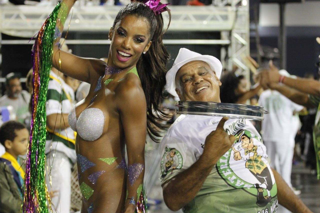   Body painted Brazilian woman at a 2016 carnival. Via Liga Carnaval LP.   