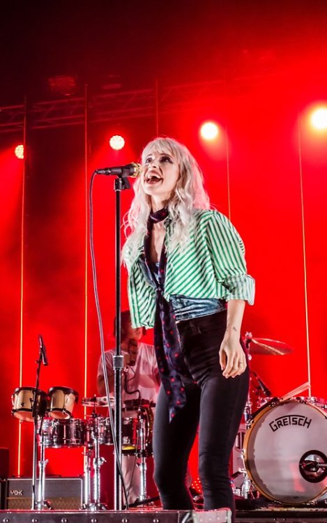 paramorerussiaclub:27.6.17- Paris, FRA @ Grand Rex Via 4lex_photography