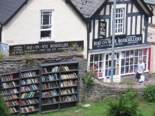 starry-eyed-wolfchild:  A town known as the “town of books”, Hay-on-Wye is located on the Welsh / English border in the United Kingdom and is a bibliophile’s sanctuary.