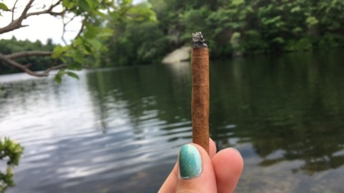 potheadkitten:  Went to the lake earlier today ✨