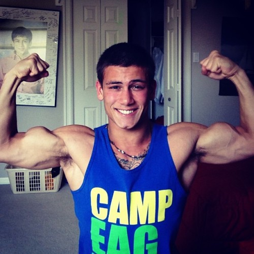 fitboys:  diverguy727:  musclepuppysplaypen: adult photos