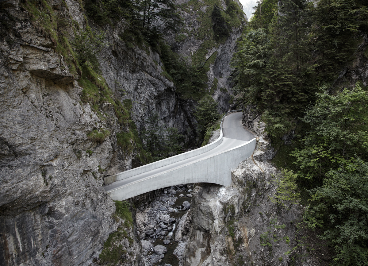 archatlas:    Schaufelschlucht Bridge   With the second arch bridge on the spectacular