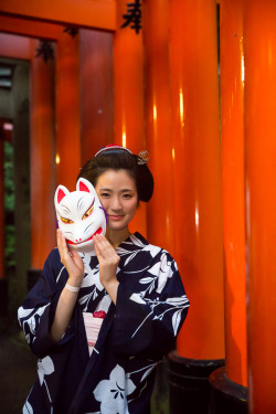 Gion-East:  Tanuki-Kimono:  Maiko Hinayuu At Fushimi Inari Shrine Yomiya Festival,